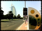 7-star Burj al-Arab hotel en air-conditioned busstop